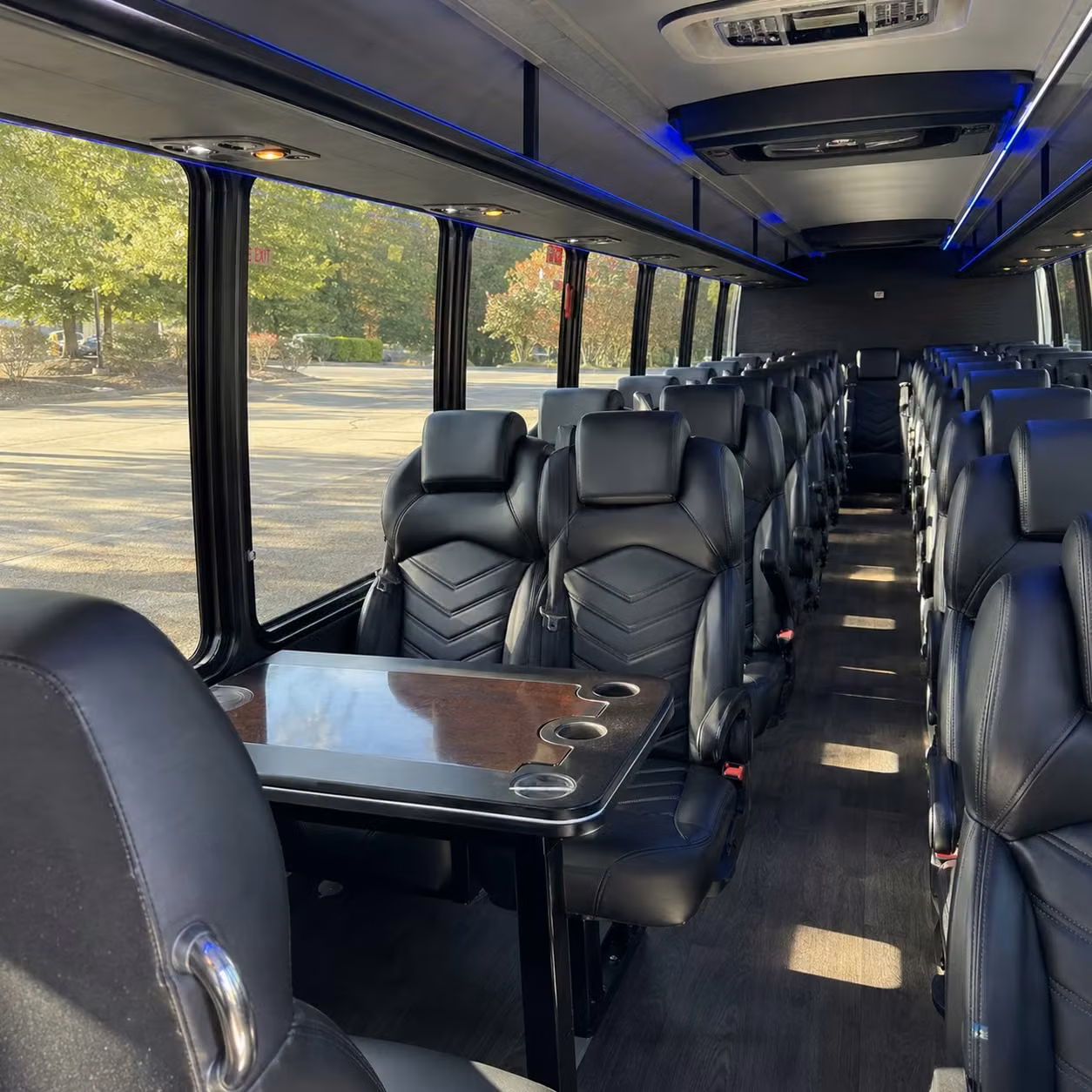lake forest airport transfer shuttle bus services