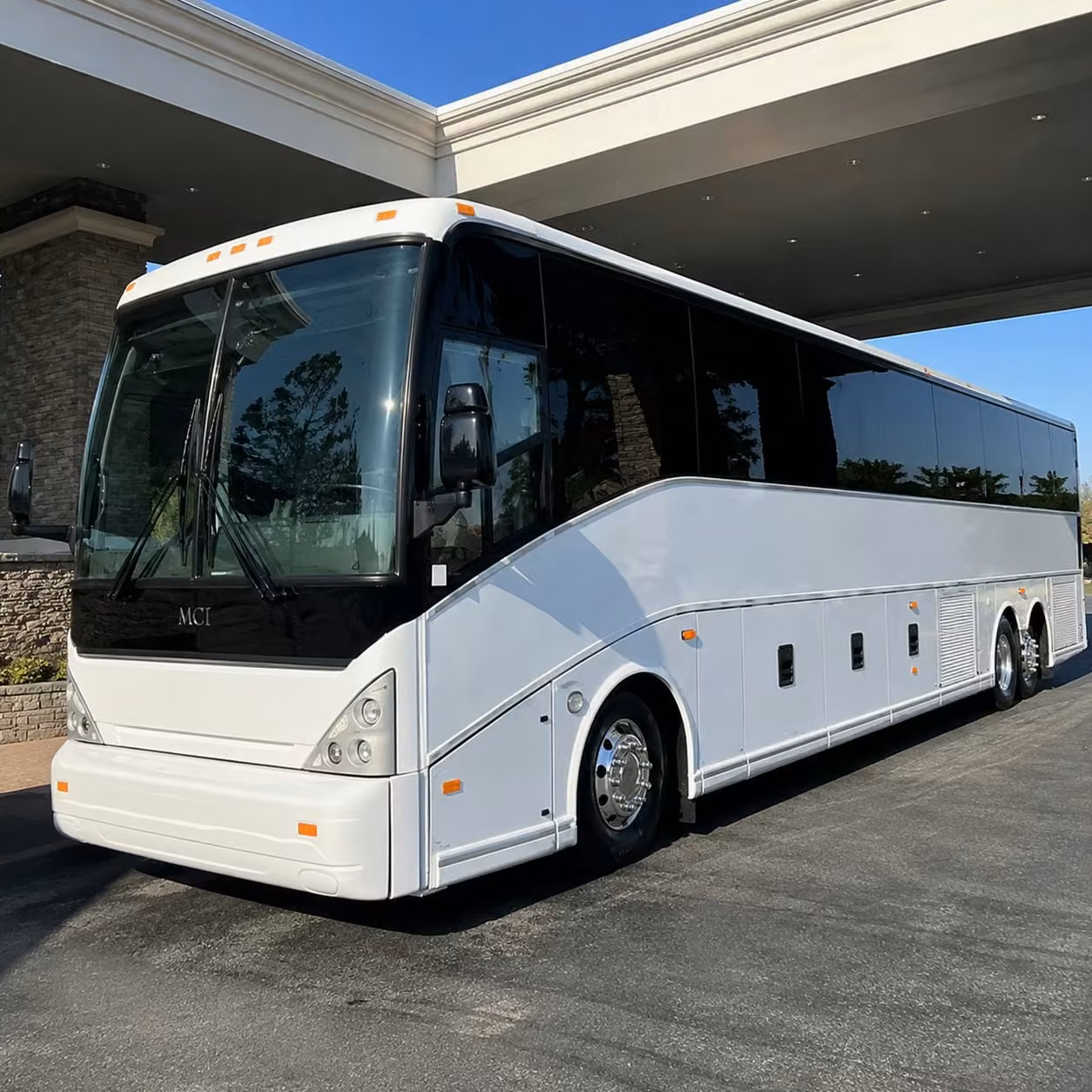 lake forest charter bus rentals for weddings